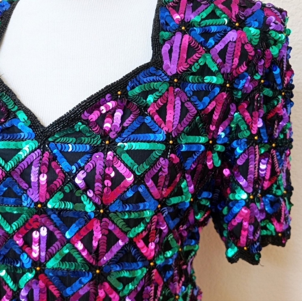 Lawrence Kazar vintage silk sequin top with a scalloped hem - Picture 2 of 9